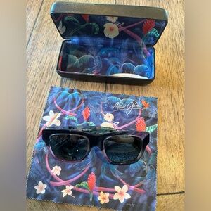 Maui Jim Charlie Lyon “You Move Me” MJ277-50